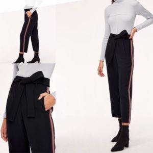 NWT Aritzia Jallade Crepe Pant in Black and Rust